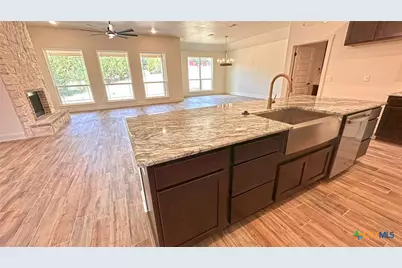 818 Estate Circle, Copperas Cove, TX 76522 - Photo 11