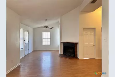 899 Hillyer Street, San Marcos, TX 78666 - Photo 11