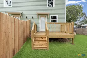 323 S Burnet St, Belton, TX 76513 - Photo 19