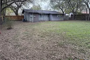 226 W Robin Ln, Harker Heights, TX 76548 - Photo 23