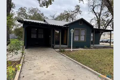 530 E Weinert Street, Seguin, TX 78155 - Photo 3