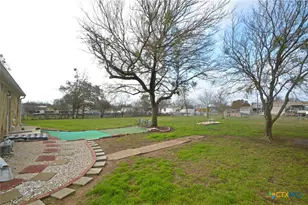 507 N 6th St, Lometa, TX 76853 - Photo 11