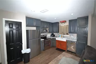 507 N 6th St, Lometa, TX 76853 - Photo 5