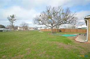 507 N 6th St, Lometa, TX 76853 - Photo 17