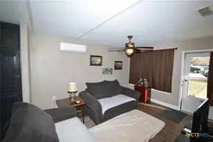 507 N 6th St, Lometa, TX 76853 - Photo 3