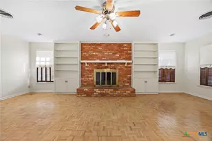 702 W Zenith Ave, Temple, TX 76501 - Photo 5