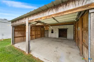 2676 Pahmeyer Rd, New Braunfels, TX 78130 - Photo 47