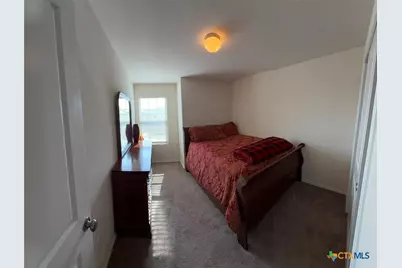 352 Circle Way #37E, Jarrell, TX 76537 - Photo 11