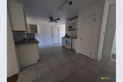 504 S 7th Street, Lometa, TX 76853 - Photo 13