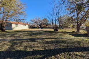 504 S 7th St, Lometa, TX 76853 - Photo 21