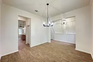 220 Desert Holly Dr, Temple, TX 76502 - Photo 3