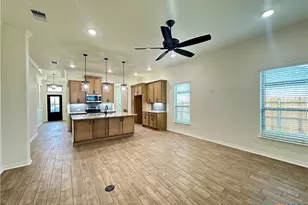 220 Desert Holly Dr, Temple, TX 76502 - Photo 13