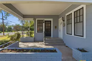 502 Elm St, Seguin, TX 78155 - Photo 7