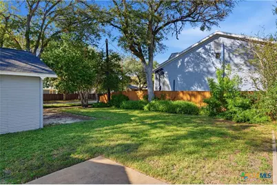 502 Elm Street, Seguin, TX 78155 - Photo 33