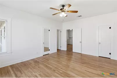 502 Elm Street, Seguin, TX 78155 - Photo 23