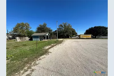 4004 Fm 78, Mcqueeney, TX 78123 - Photo 5