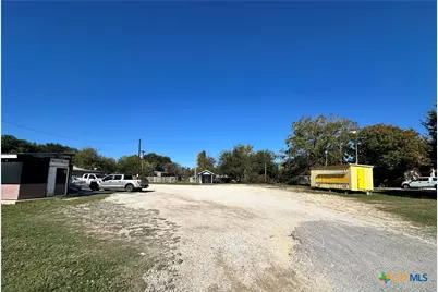 4004 Fm 78, Mcqueeney, TX 78123 - Photo 3
