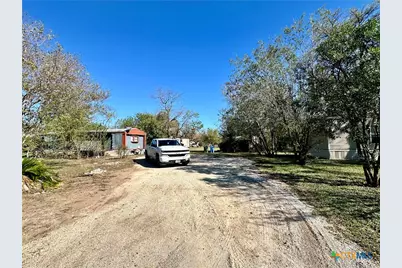 2577 Villa Vista #24, Seguin, TX 78155 - Photo 5
