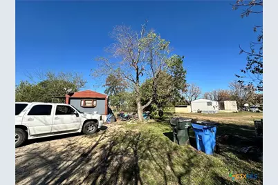 2577 Villa Vista #24, Seguin, TX 78155 - Photo 7