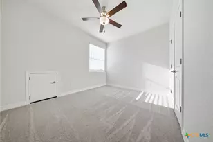 662 Hidden View St, New Braunfels, TX 78130 - Photo 33