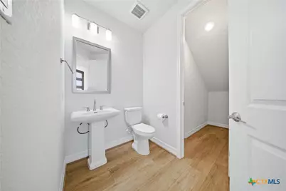 662 Hidden View Street, New Braunfels, TX 78130 - Photo 11