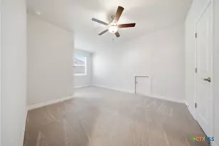 662 Hidden View St, New Braunfels, TX 78130 - Photo 35