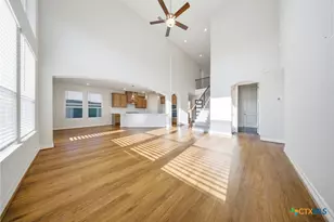 662 Hidden View St, New Braunfels, TX 78130 - Photo 11