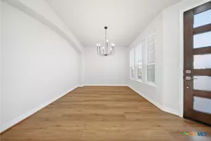 662 Hidden View St, New Braunfels, TX 78130 - Photo 7