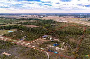 1501 Boggy Creek Rd, Lockhart, TX 78644 - Photo 29