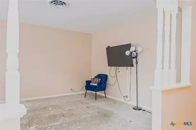 111 Dover Dell, Victoria, TX 77904 - Photo 3