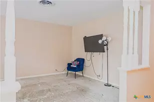 111 Dover Dell, Victoria, TX 77904 - Photo 3