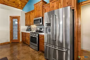 381 Schneider Rd, Seguin, TX 78155 - Photo 11