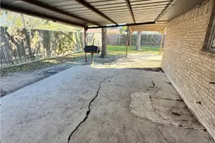 4602 Dahlia Ln, Victoria, TX 77904 - Photo 15