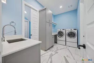 195 Crazy Horse Trail, Canyon Lake, TX 78133 - Photo 21