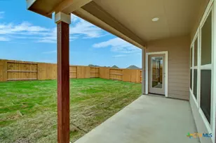 1826 Pining St, New Braunfels, TX 78132 - Photo 25