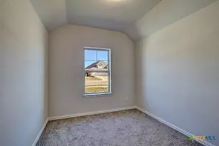 1826 Pining St, New Braunfels, TX 78132 - Photo 3