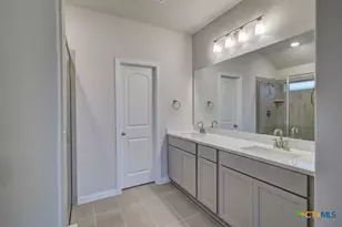 1826 Pining St, New Braunfels, TX 78132 - Photo 11