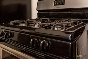 101 Lubbock St, Point Comfort, TX 77978 - Photo 9