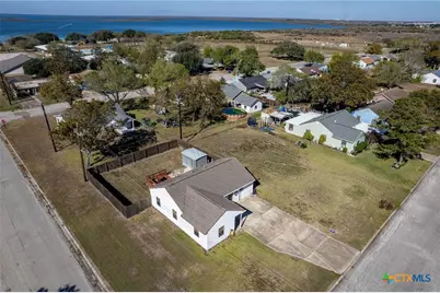 101 Lubbock Street, Point Comfort, TX 77978 - Photo 31