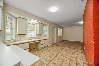 1106 Brookhollow Drive, Port Lavaca, TX 77979 - Photo 11