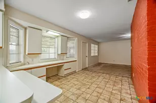 1106 Brookhollow Dr, Port Lavaca, TX 77979 - Photo 11