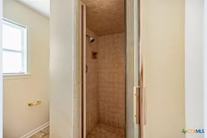 1106 Brookhollow Drive, Port Lavaca, TX 77979 - Photo 17