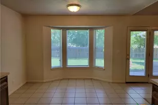 305 Grizzly Trail, Harker Heights, TX 76548 - Photo 3