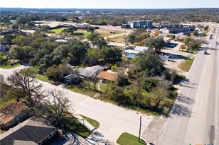 1502 S Main St, Lampasas, TX 76550 - Photo 27