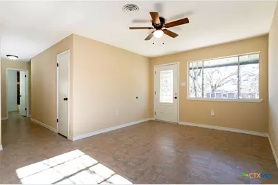 1502 S Main Street, Lampasas, TX 76550 - Photo 7