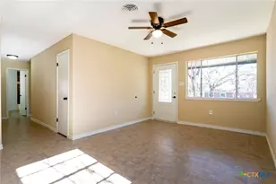 1502 S Main St, Lampasas, TX 76550 - Photo 7