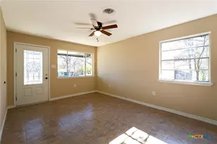 1502 S Main St, Lampasas, TX 76550 - Photo 3