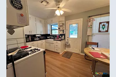 1519 S 11th Street, Temple, TX 76504 - Photo 5