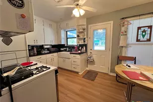 1519 S 11th St, Temple, TX 76504 - Photo 5