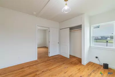 610 N Fair Street, Gonzales, TX 78629 - Photo 9